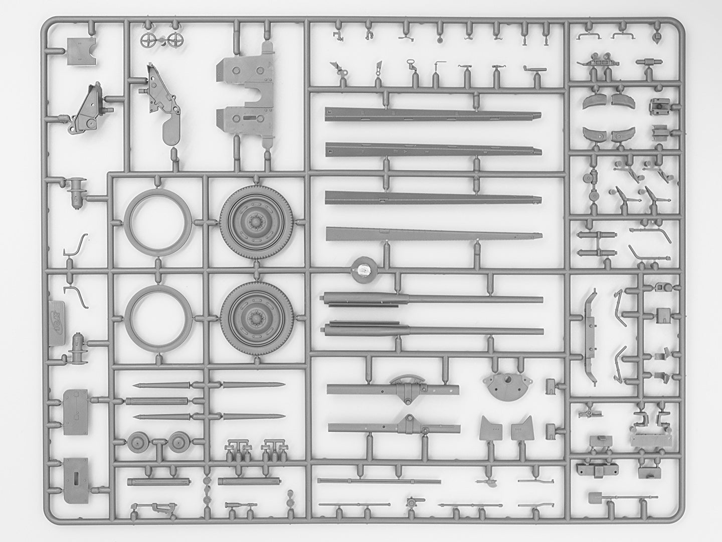 ICM 35801 Plastic model kit Scale 1:35 7,62cm Pak 36r gun with German crew