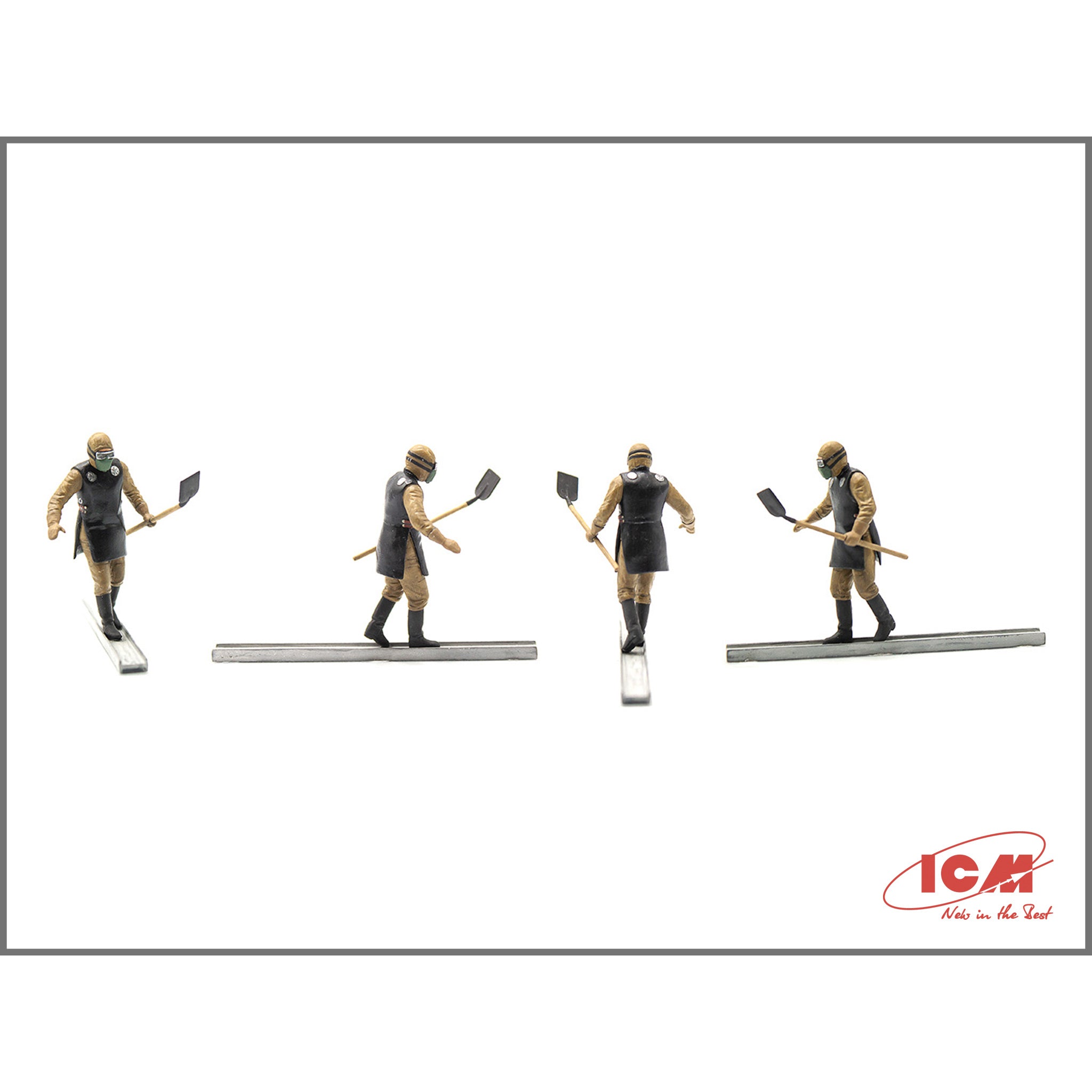 ICM 35903 Plastic model kit Scale 1:35 Chernobyl #3. Rubble cleaners (5 figures)