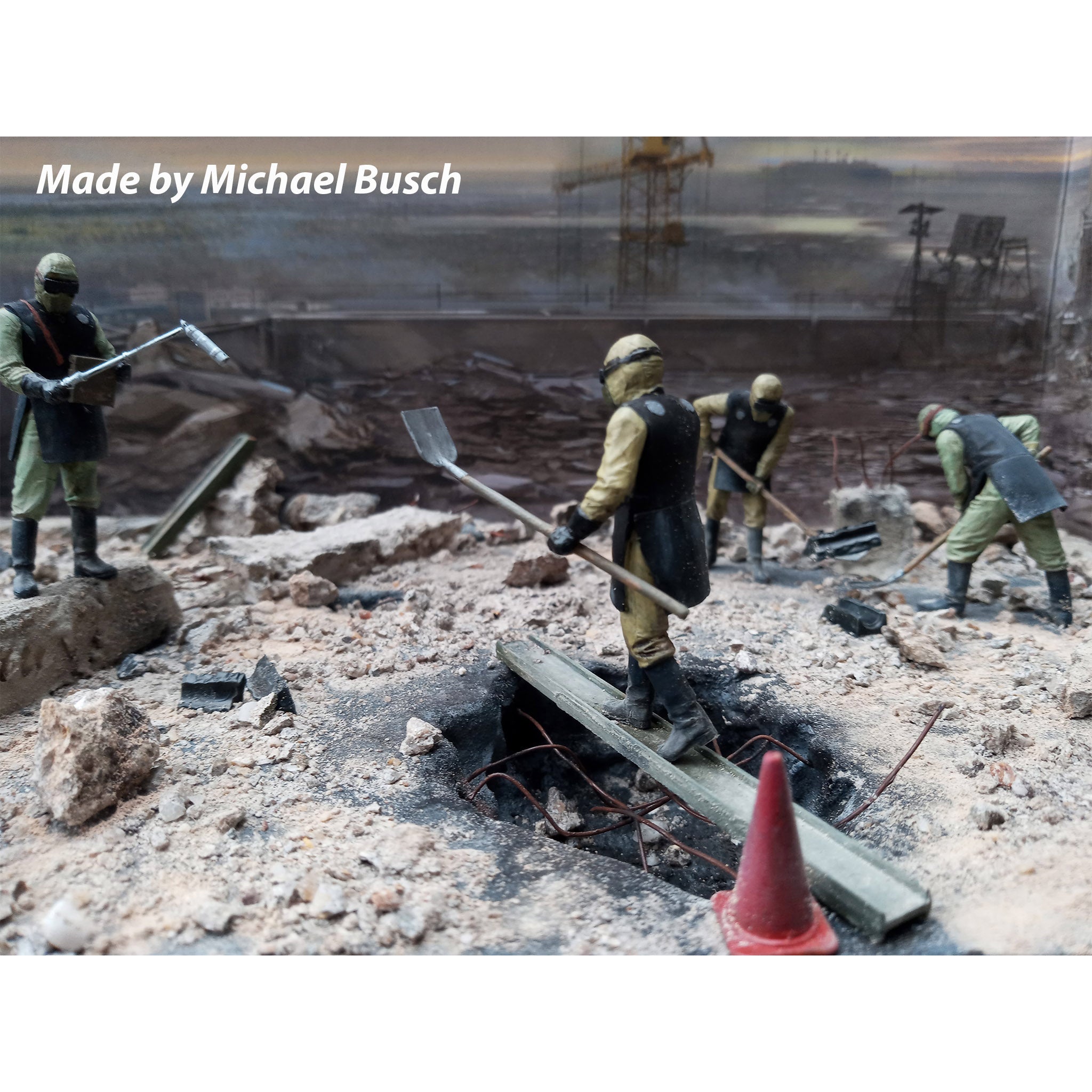 ICM 35903 Plastic model kit Scale 1:35 Chernobyl #3. Rubble cleaners (5 figures)