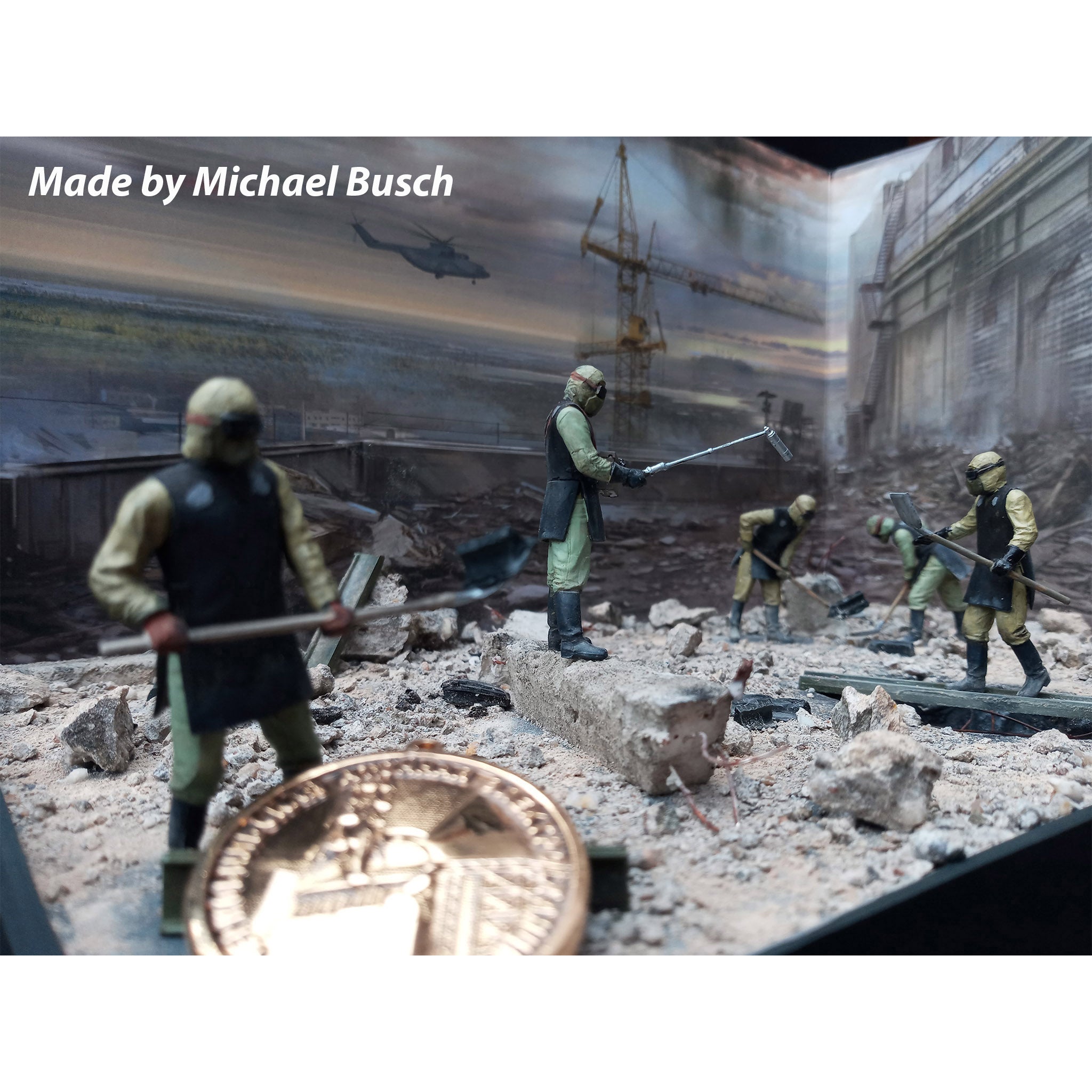 ICM 35903 Plastic model kit Scale 1:35 Chernobyl #3. Rubble cleaners (5 figures)