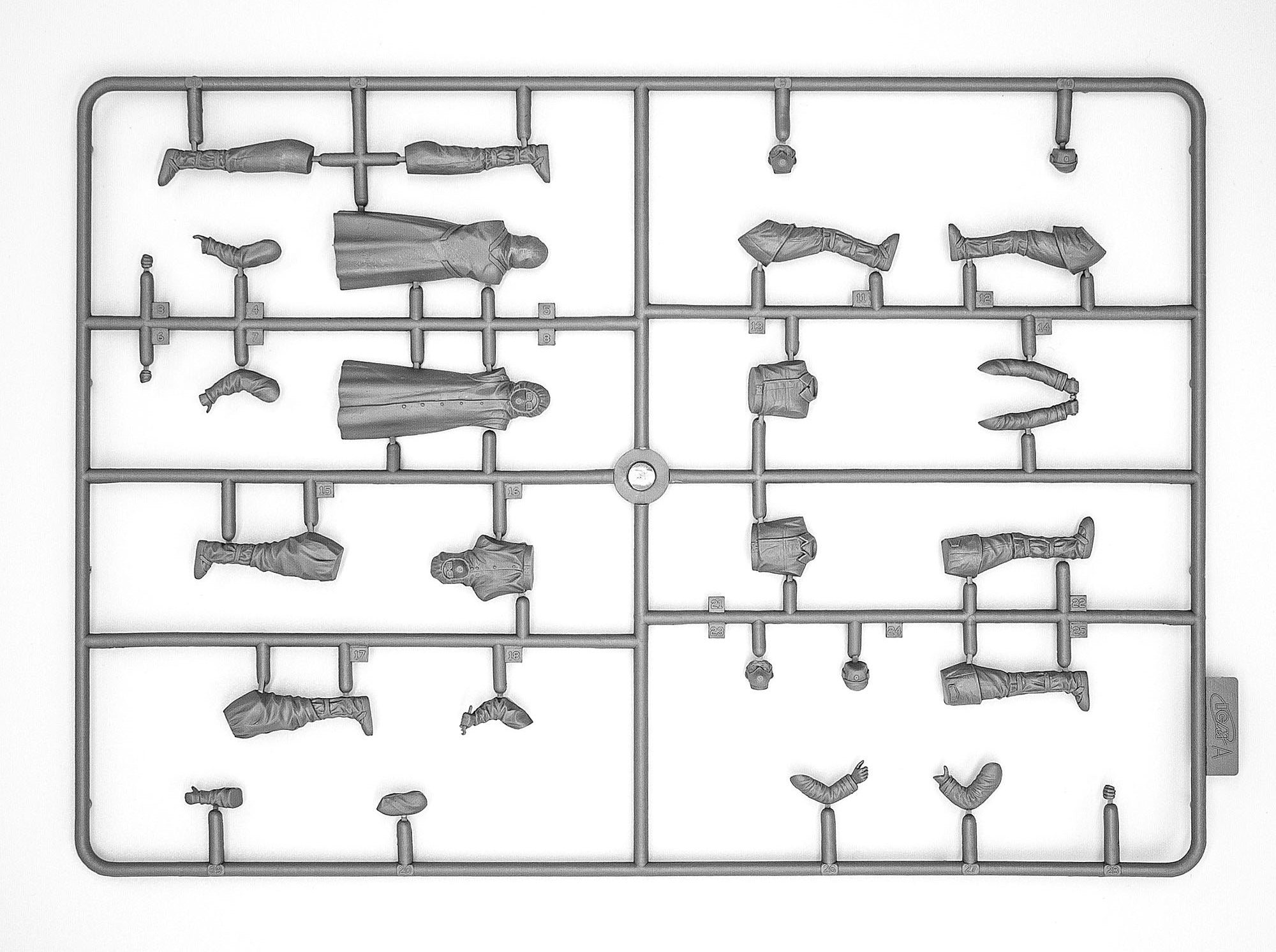ICM 35904 Plastic model figures kit 1:35 Chernobyl #4 Deactivators (4 figures)