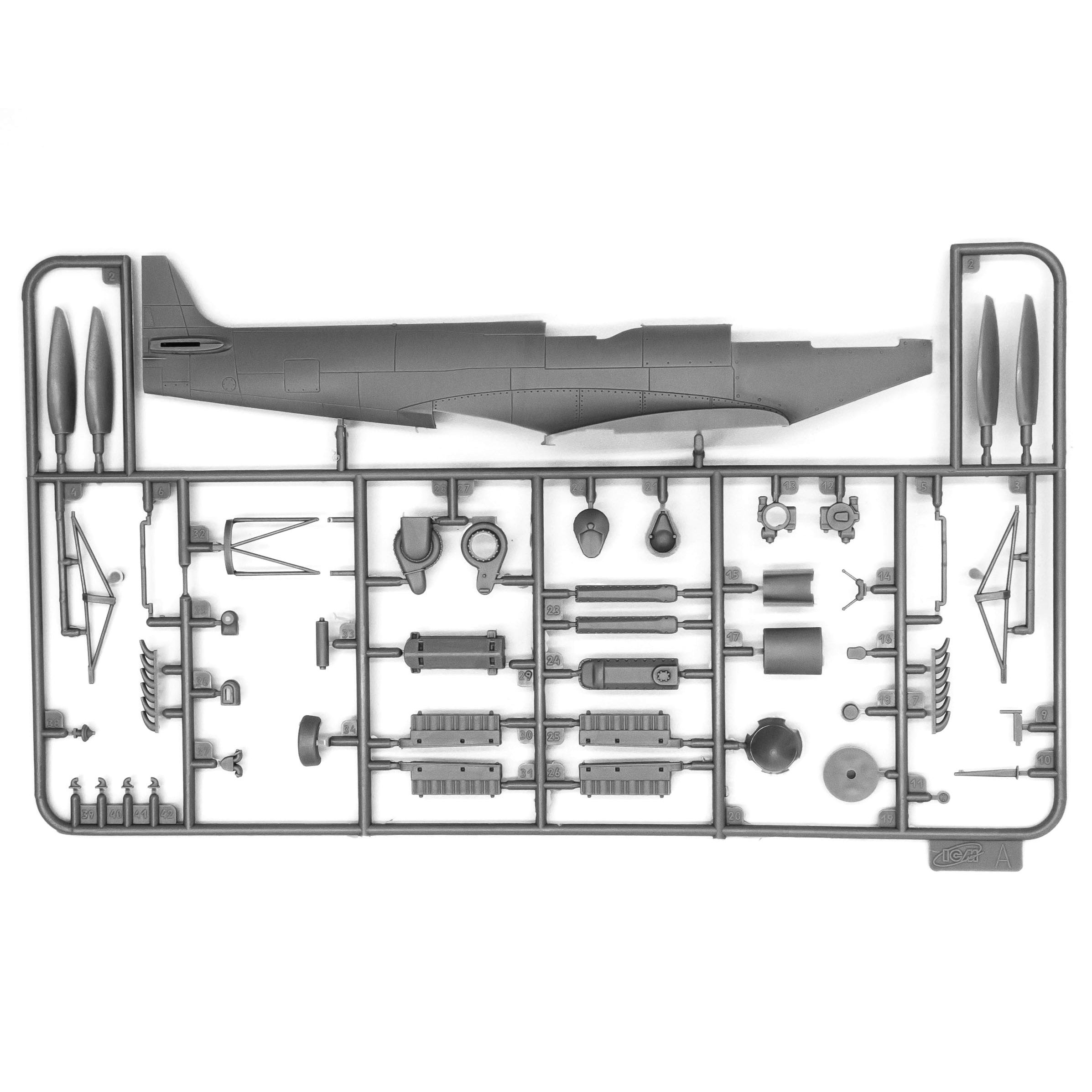 ICM 48060 model kit 1:48 Spitfire Mk.IXC 