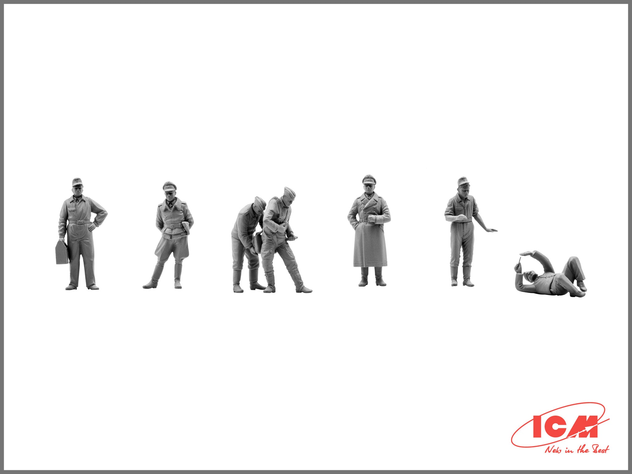 ICM 48082 Plastic model kit 1:48 WWII German Luftwaffe Pilots + Ground Personnel