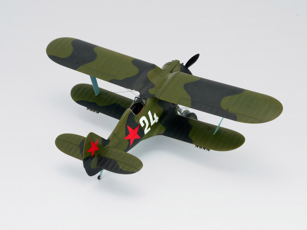 ICM48095 Plastic model kit aircraft 1:48 I153 Chaika WWII Soviet Biplane Fighter