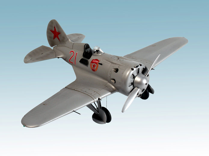 ICM 48097 Plastic model kit aircraft Scale 1:48 WWII Soviet Fighter I-16 type 24