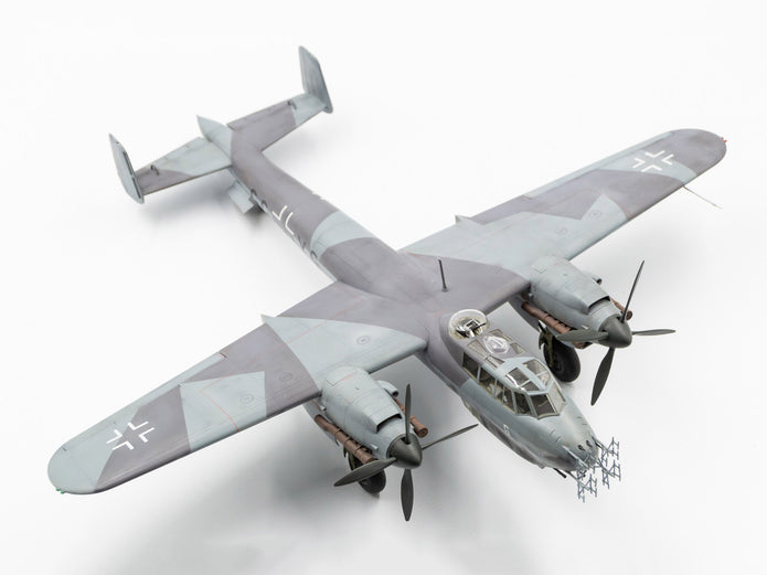 ICM 48271 Plastic model aircraft kit 1:48 Do 217N-1 WWII German Night Fighter