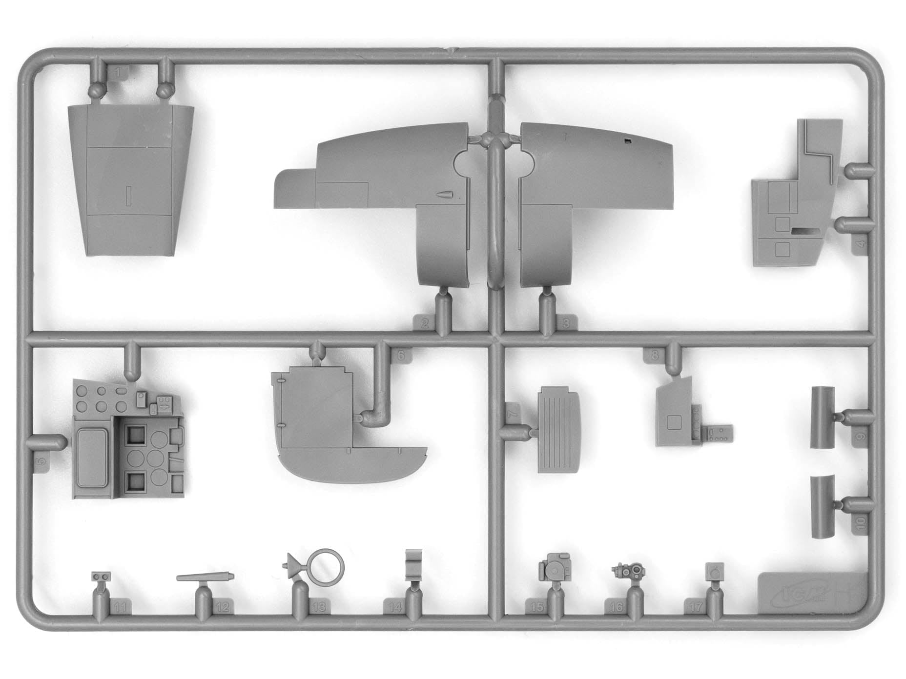 ICM 48288 model aircraft 1:48 A-26С-15 Invader with pilots and ground personnel