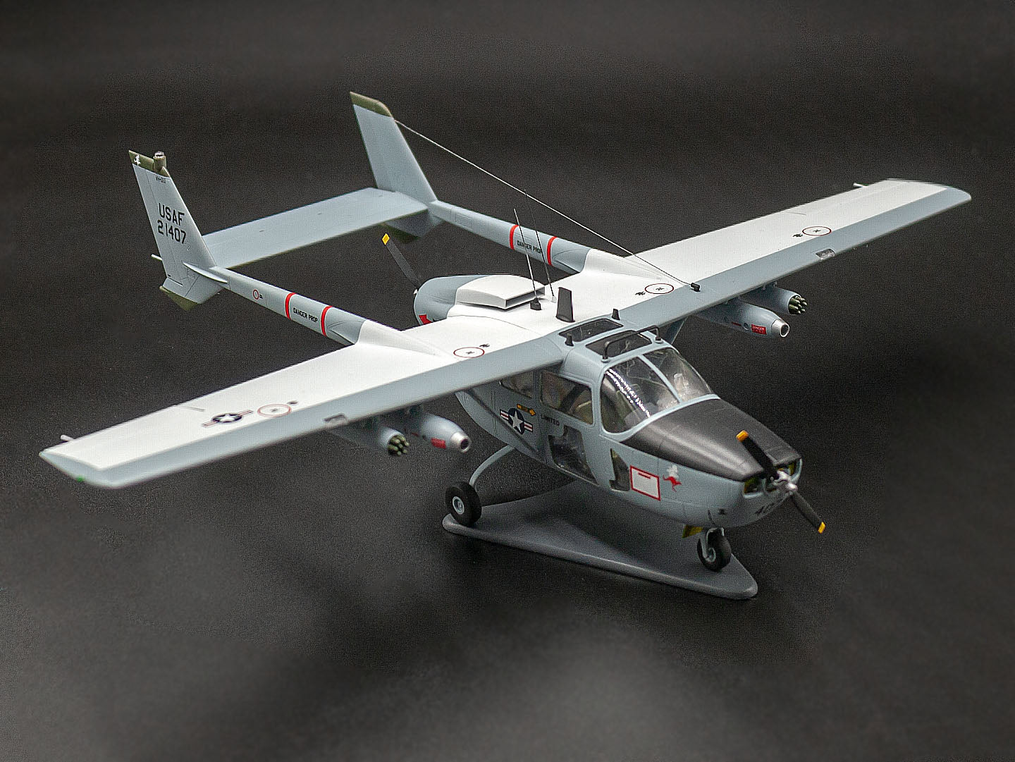 ICM 48290 Scale model aircraft 1:48 Cessna O2A Skymaster American Reconnaissance