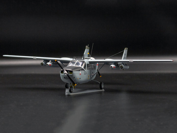 ICM 48290 Scale model aircraft 1:48 Cessna O2A Skymaster American Reconnaissance
