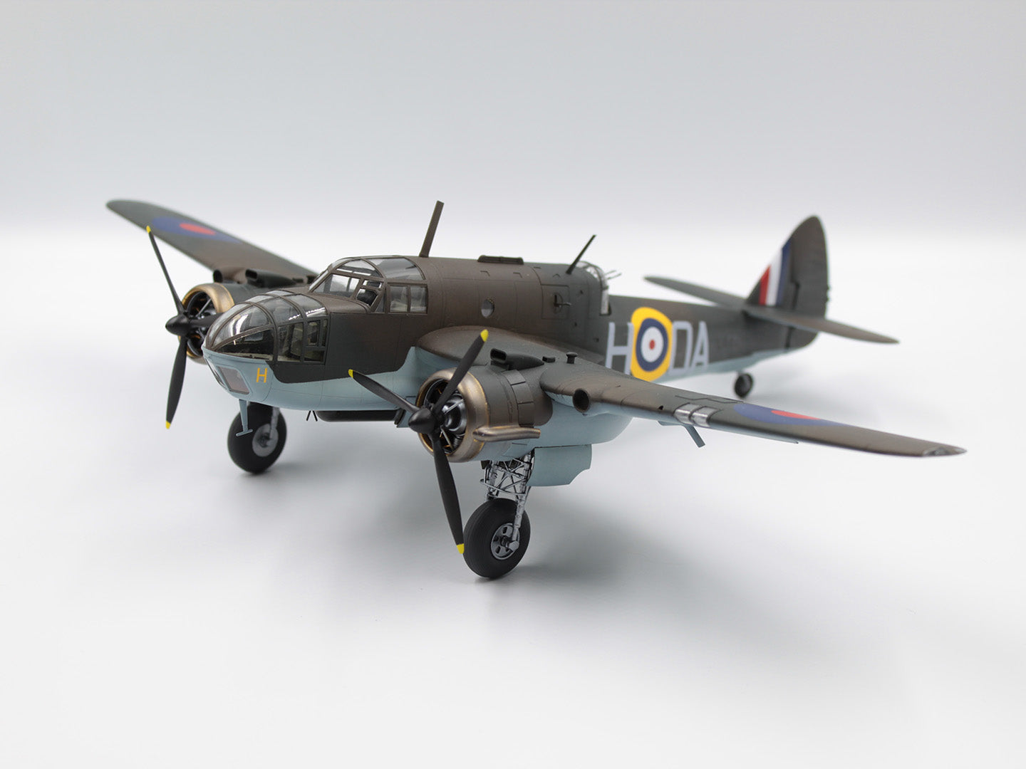ICM 48310 model aircraft 1:48 Bristol Beaufort Mk.I British Torpedo-Bomber WWII