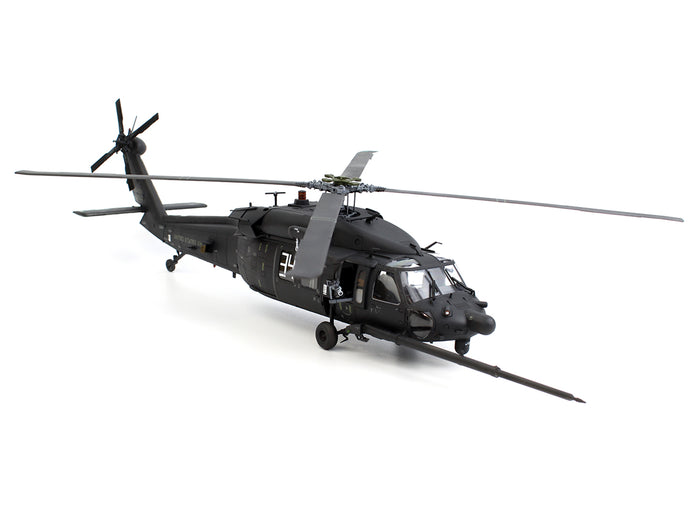 MH-60L Black Hawk
US Special Forces Helicopter Scale 1:48 ICM48360 Plastic Model Helicopter Kit