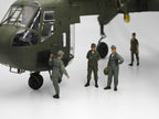 ICM 53101 Scale kit 1:35 US Pilots (1960-1970s) Sikorsky CH-54A Bell AH-1G Cobra