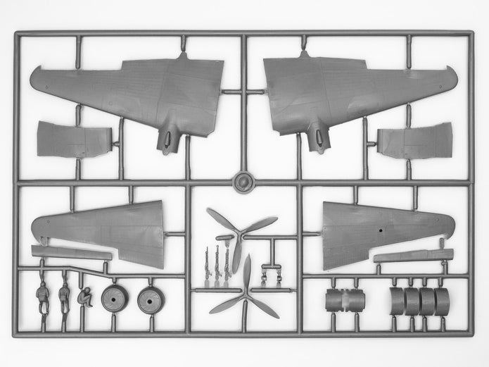 ICM 72031 Scale model kit aircraft 1:72 Tu-2S WWII Soviet bomber kits model