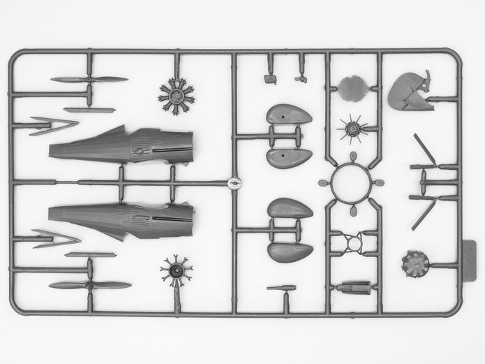 ICM 72053 Scale model aircraft  1:72 I-5 WWII Soviet fighter plastic kit model