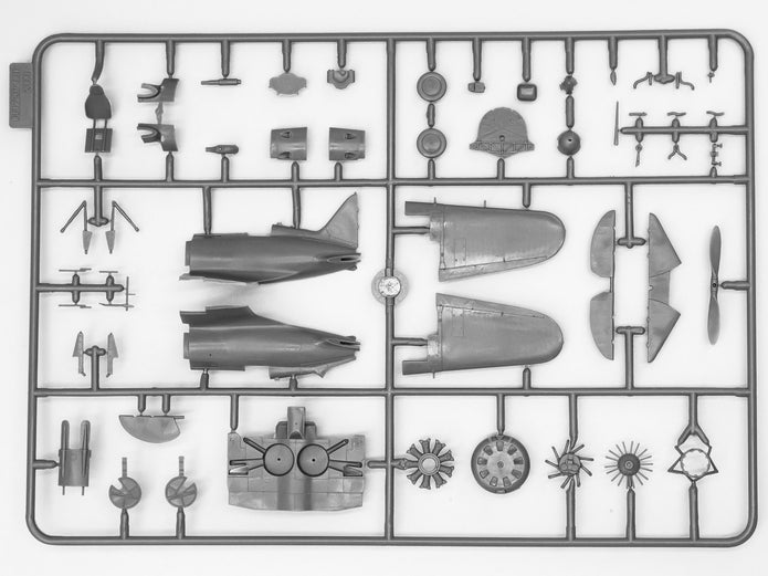 ICM 72071 Plastic model kit aircraft Scale 1:72 I-16 type 24 WWII Soviet fighter