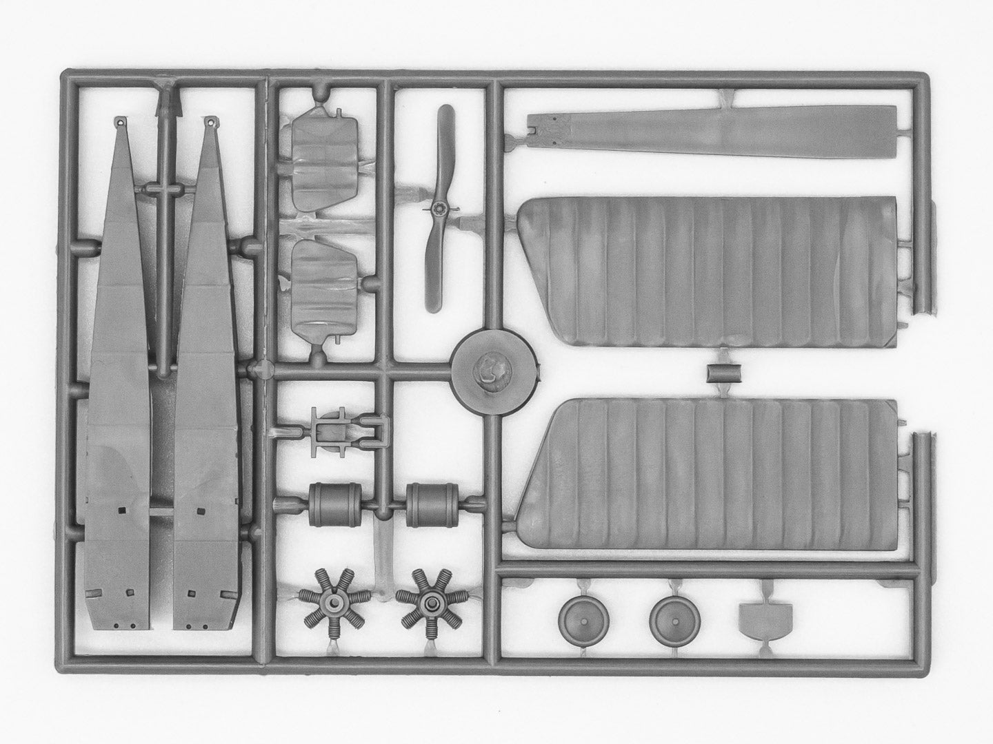 ICM 72111 Plastic model kit aircraft Scale 1:72 Fokker E-IV model plastic kits