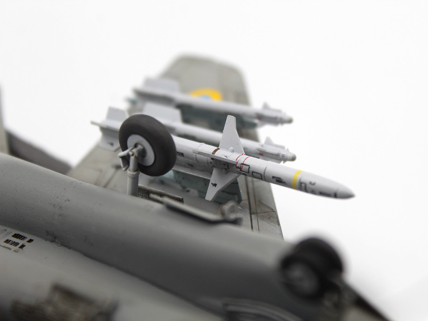 ICM 72143 Scale aicraft 1/72 Radar Hunter MiG-29 “9-13” Ukrainian Fighter HARM