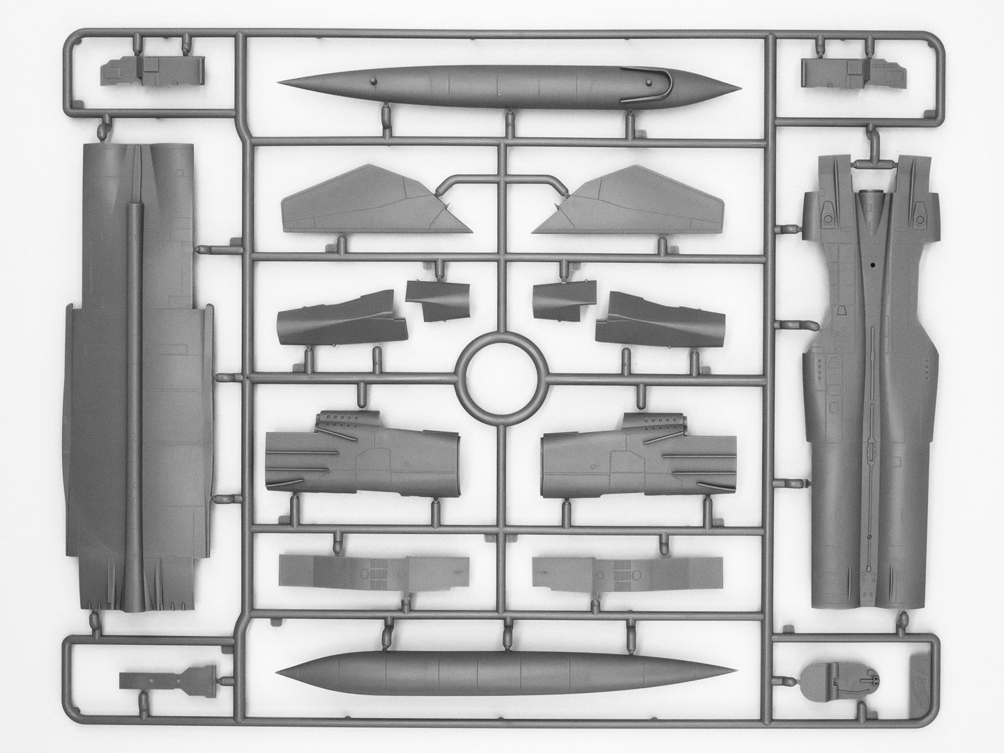 ICM 72173 Plastic model kit aircraft 1:72 MiG-25 RB, Soviet Reconnaissance Plane
