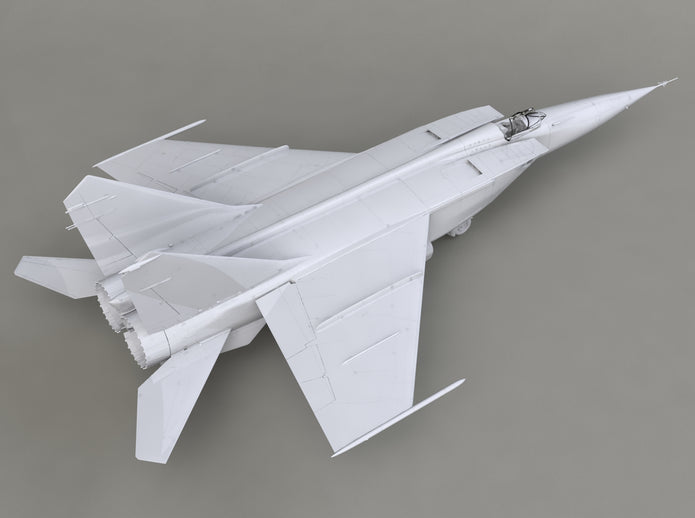 ICM 72174 Scale model aircraft kit 1:72 MiG-25 RBF, Soviet Reconnaissance Plane