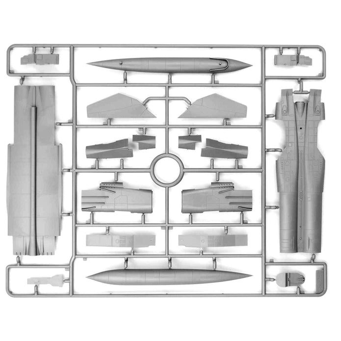 ICM 72175 Plastic model airplane kit Scale 1:72 MiG-25 BM Soviet Strike Aircraft