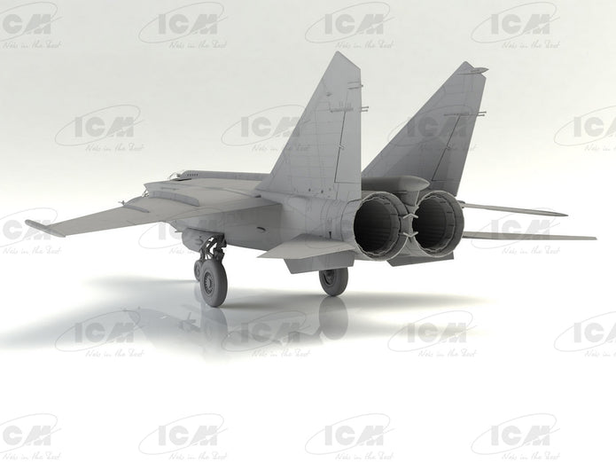 ICM 72176 Plastic model aircraft kit 1:72 MiG-25 RU, Soviet Training Aircraft