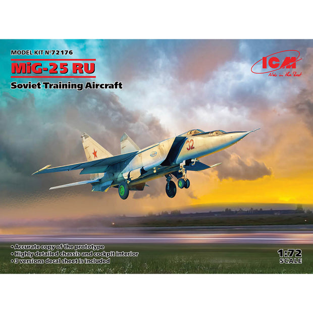 ICM 72176 Plastic model aircraft kit 1:72 MiG-25 RU, Soviet Training Aircraft