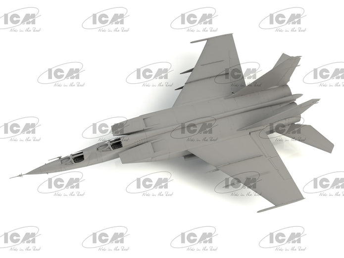 ICM 72178 Plastic model aircraft kit 1:72 MiG-25 PU, Soviet Training Aircraft