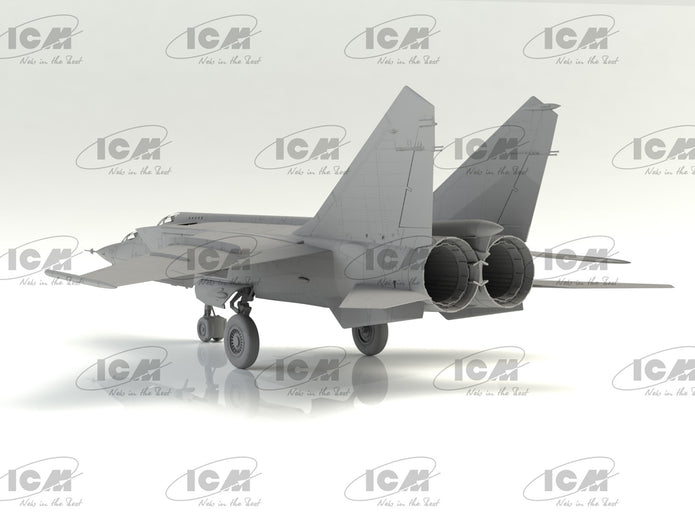 ICM 72178 Plastic model aircraft kit 1:72 MiG-25 PU, Soviet Training Aircraft
