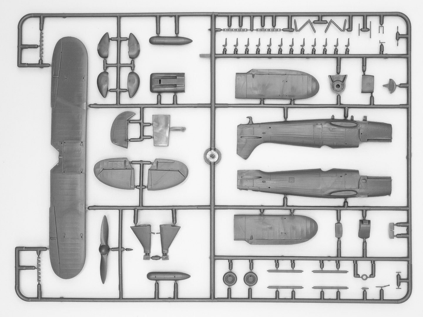 Heinkel He 51B-2 German Floatplane Fighter Scale 1:72 ICM72192 Plastic Model Aircraft Kit