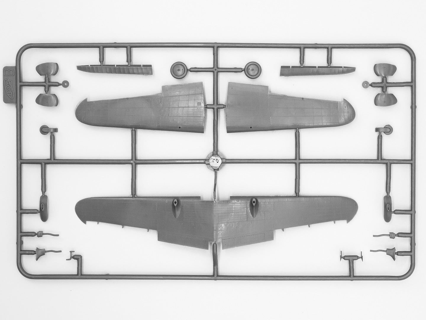 ICM 72201 Scale model aircraft kit 1:72 Ki-27a Japan army fighter kits model