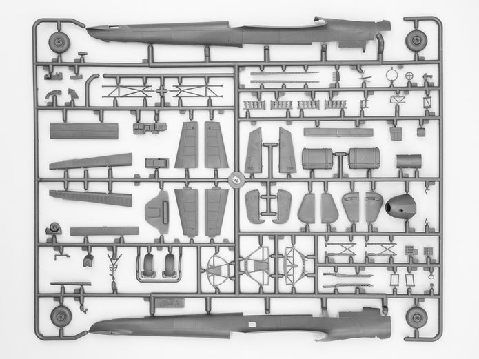ICM72305 Scale model kit aircraft 1:72 Do215B-4 WWII German reconnaissance plane