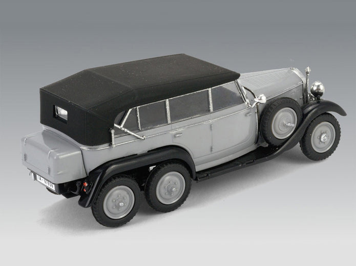 ICM 72472 Plastic model kit Scale 1:72 WWII German staff car G4,1935 production