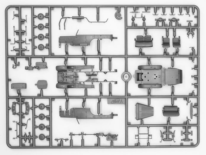 ICM 72473 model kit 1:72 Type G4 Partisanenwagen with MG 34, WWII German vehicle