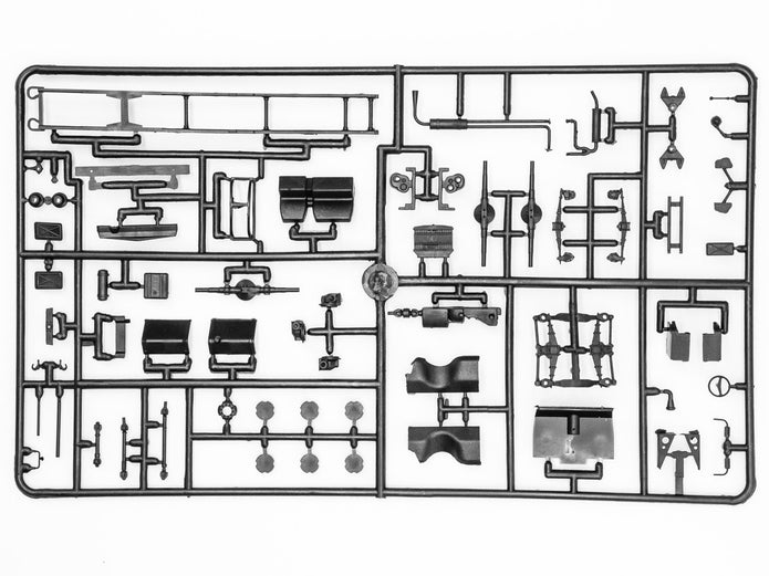 ICM 72712 Plastic model kit car Scale 1:72 Ural-375D Soviet Army command truck