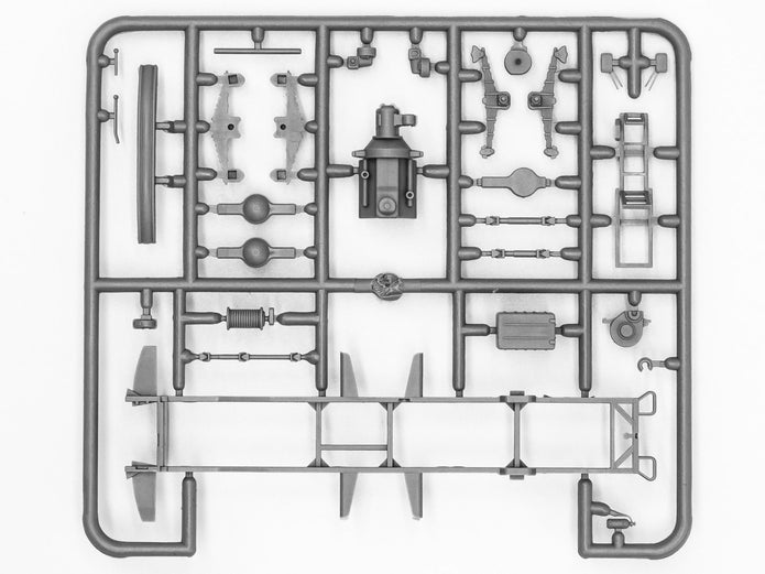 ICM 72812 Plastic model kit 1:72 Zil-131 Soviet command truck model kit plastic