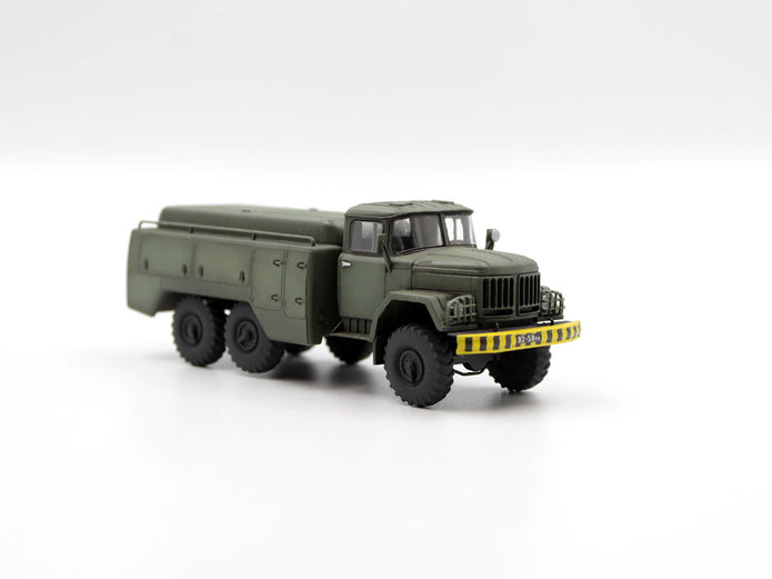 ICM 72815 Plastic model kit Scale 1:72 Aerodrome mobile electric unit APA-50M (ZiL-131)