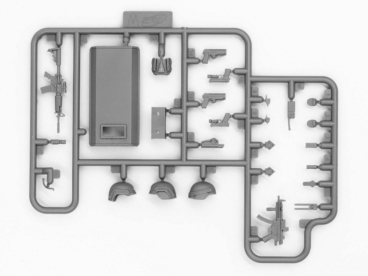 ICM DS2401 Plastic model figures kit Scale 1:24 S.W.A.T. Team kits for dioramas