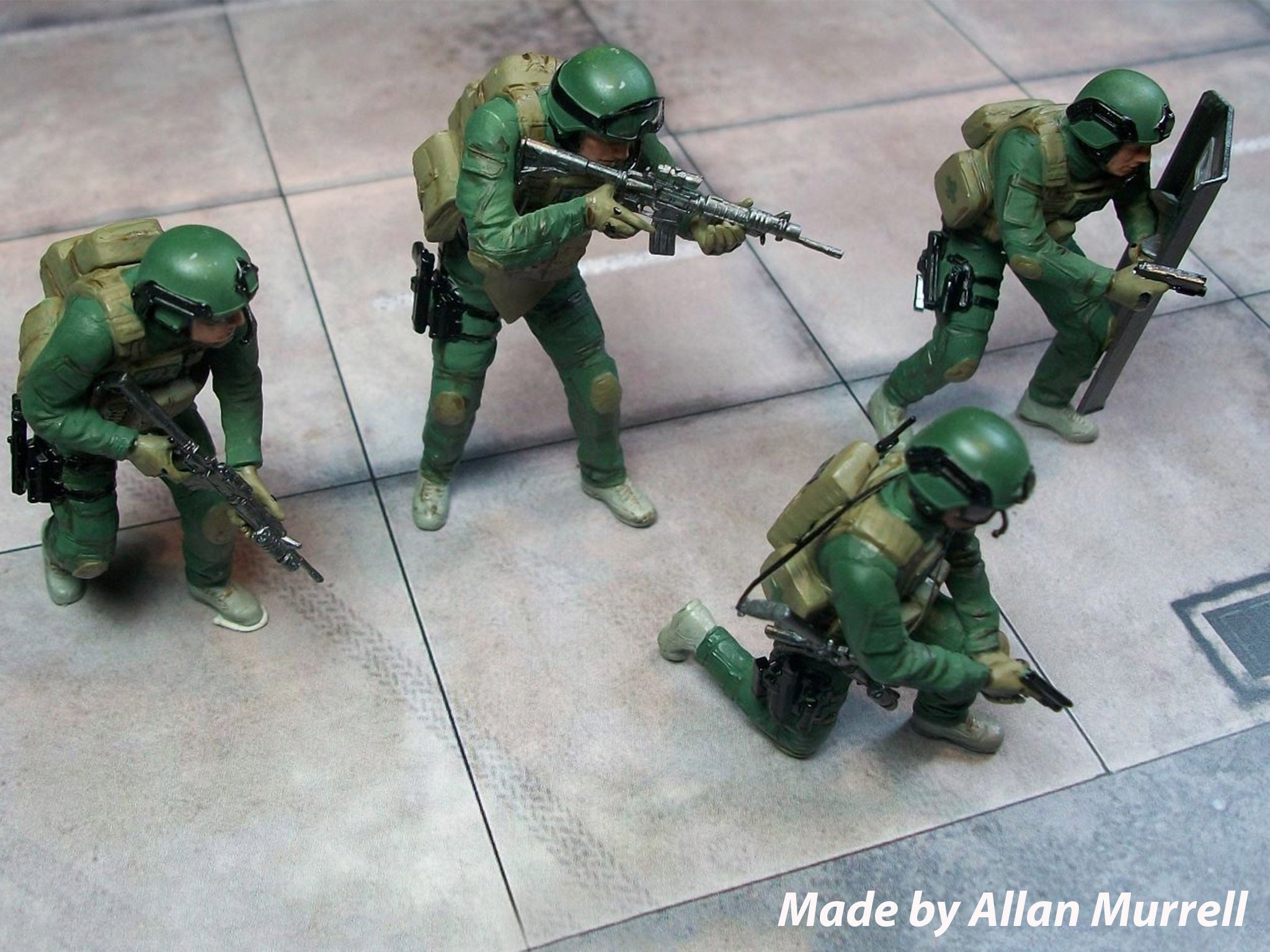 ICM DS2401 Plastic model figures kit Scale 1:24 S.W.A.T. Team kits for dioramas