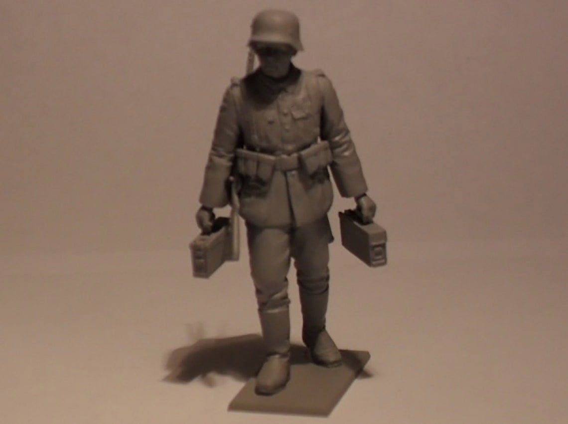ICM DS3502 Plastic model kit Scale 1:35 Army Group 