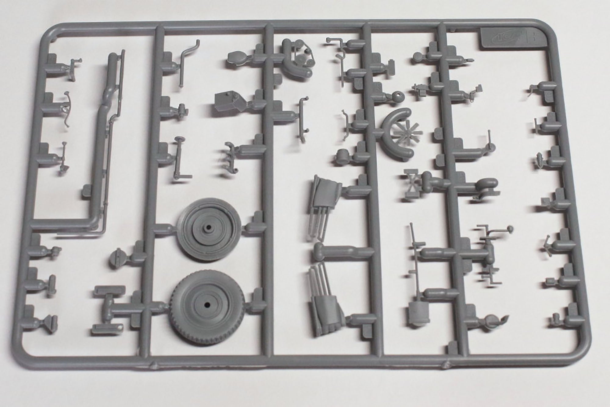 ICMDS3503 model kit Cars 1:35 Wehrmacht Off-Road Kfz.1, Horch 108 Typ 40, L1500A