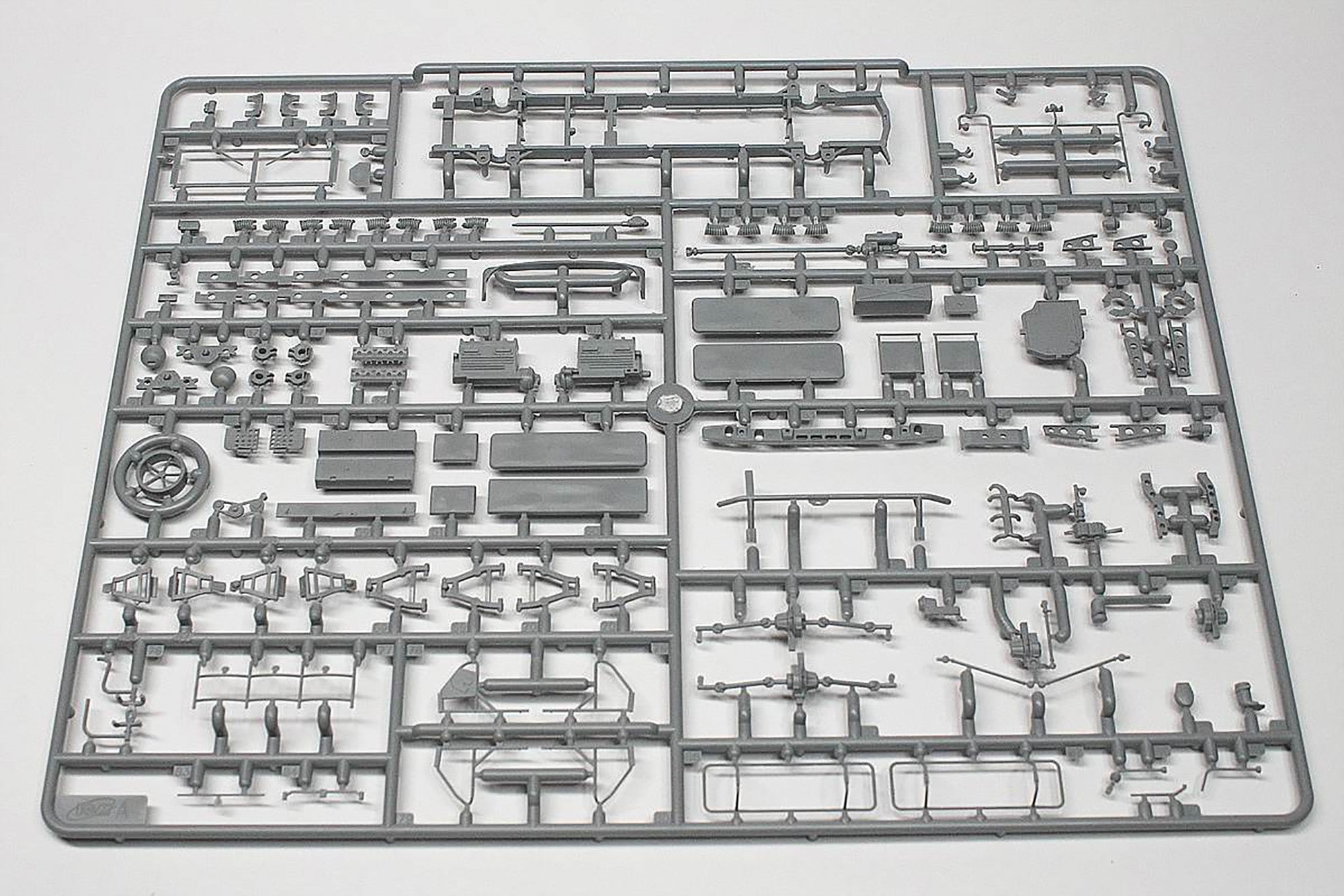 ICMDS3503 model kit Cars 1:35 Wehrmacht Off-Road Kfz.1, Horch 108 Typ 40, L1500A
