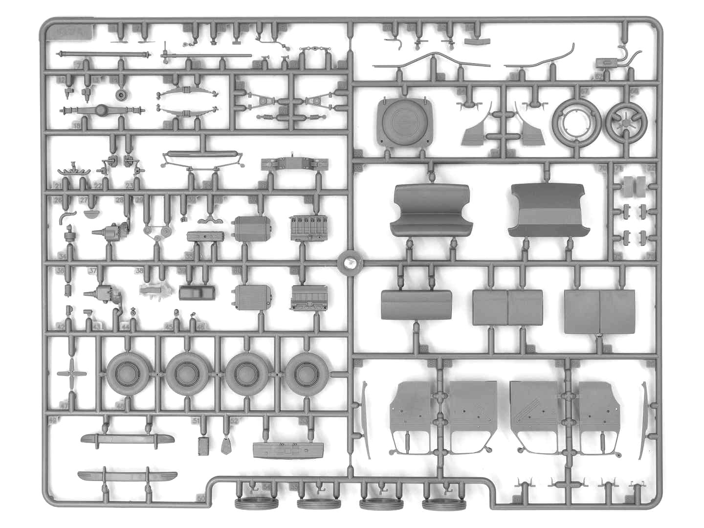 ICM DS3504 model kit 1:35 WWII-era German vehicle Personnel Cars (Kadett K38 Kapitan Admiral)