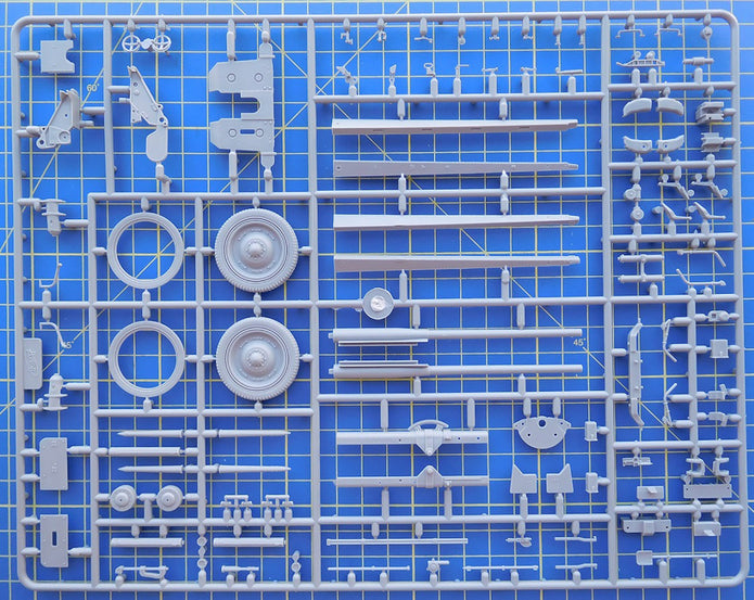 ICM DS3505 Plastic model kit 1:35 The Battle of Kursk (July 1943) with T-34-76