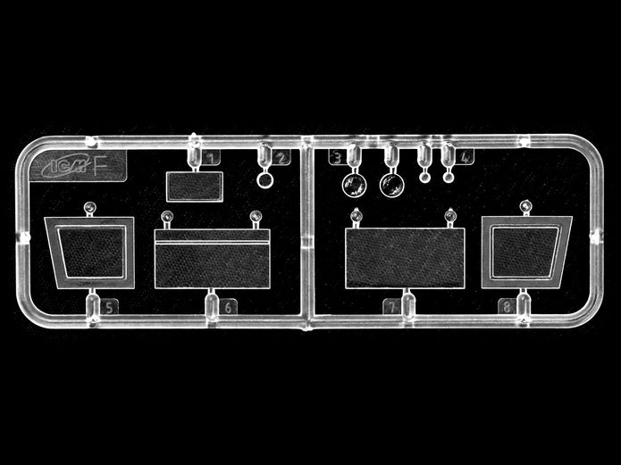 ICM DS3508 model Trucks kit 1:35 Wehrmacht 3axle Henschel33D1 KruppL3H163 LG3000