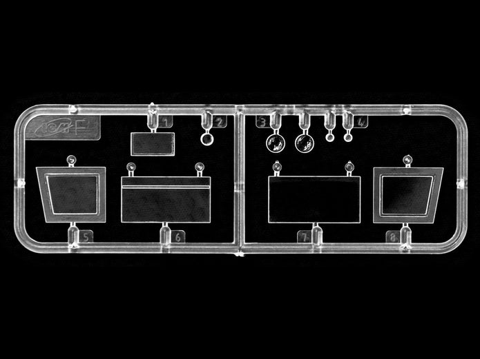 ICM DS3508 model Trucks kit 1:35 Wehrmacht 3axle Henschel33D1 KruppL3H163 LG3000