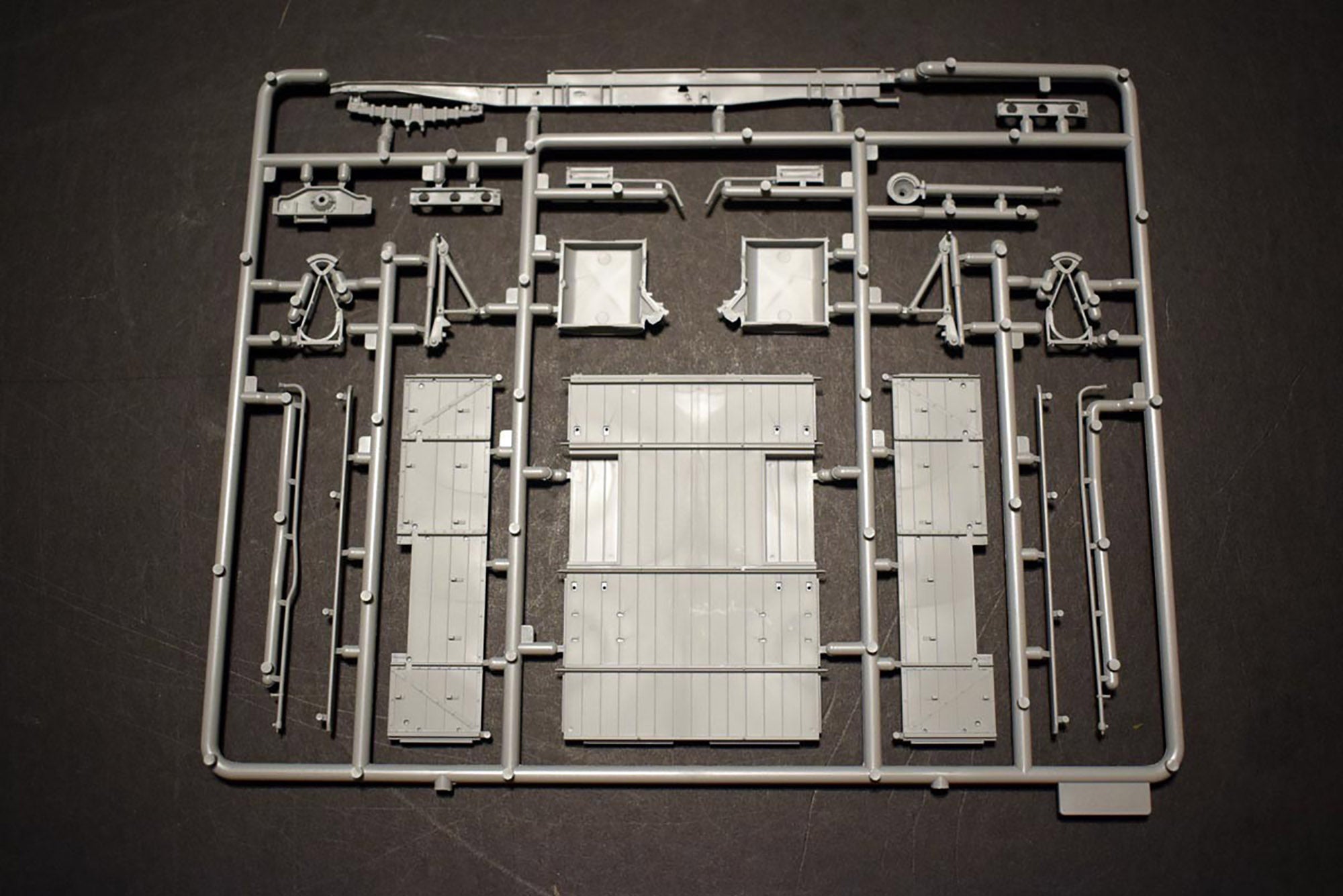 ICM DS3511 Plastic model kit Scale 1:35 WWII British Trucks (3 kits in box)