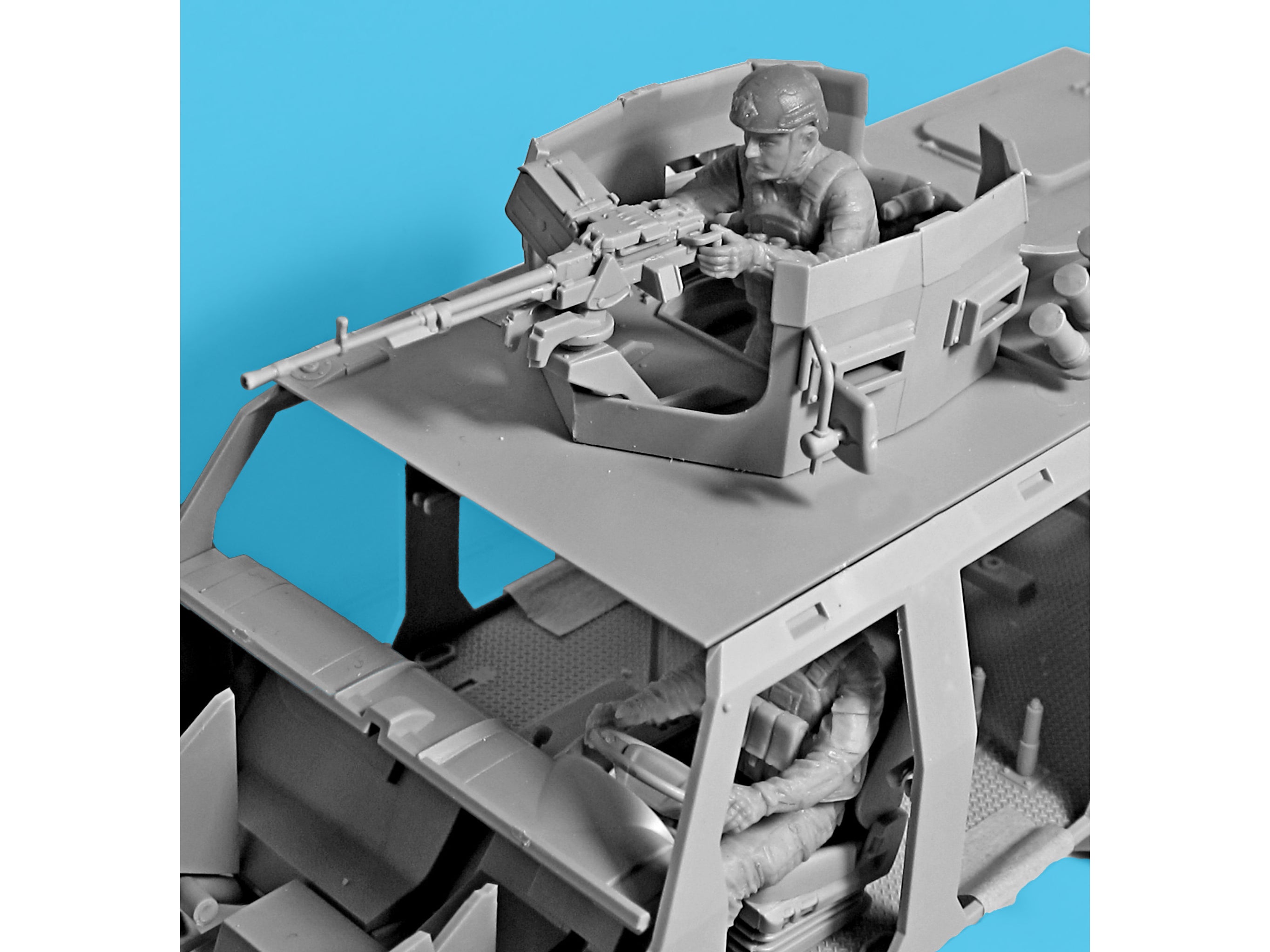 Before the assault. Eastern Ukraine 2022 Scale 1:35 ICMDS3521 Plastic Model Truck Kit