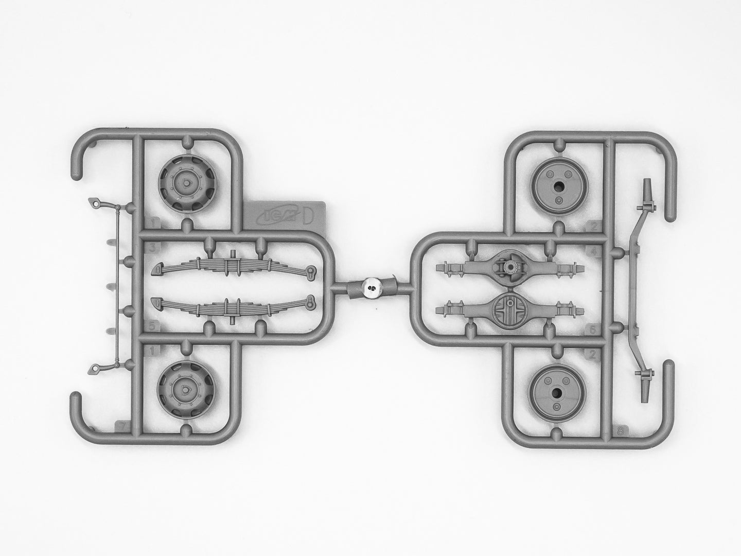 Maultiers military trucks Scale 1:35 Plastic Model Kit ICM DS3522