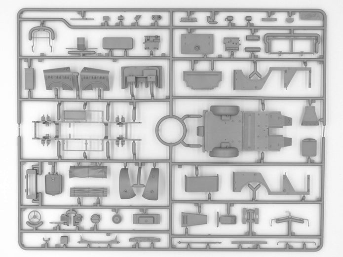 Wehrmacht Self-propelled AA vehicles Scale 1:35 ICMDS3526 Plastic Model Car Kit