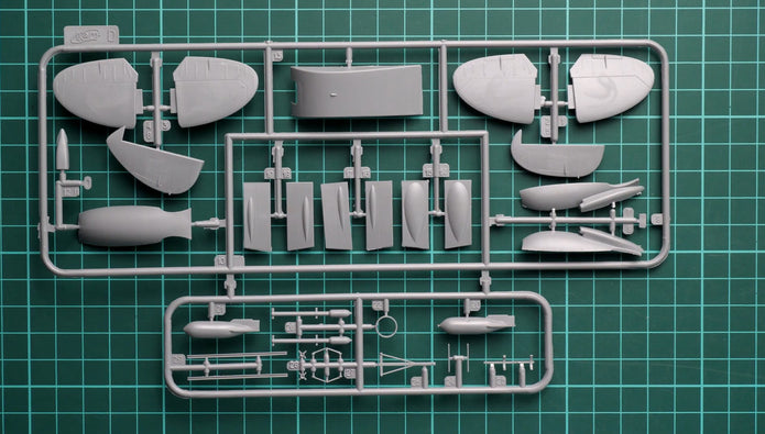 ICM DS4802 Plastic model aircraft kit  + figures Scale 1:48 WWII RAF Airfield